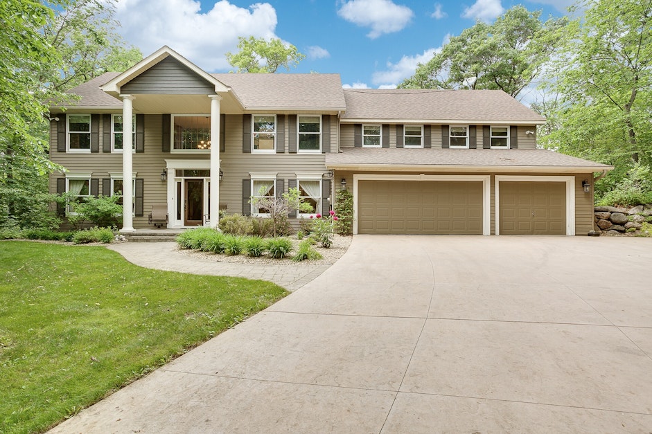 18575 Verna Lane, Prior Lake, MN 55372, Presented by David Nelson